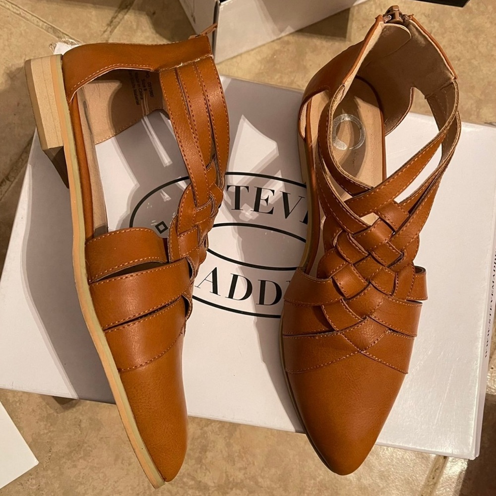 Tan Pointy Flats Sleek Braided Design